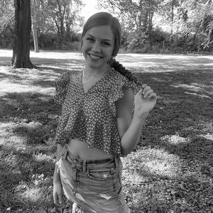 Meet your Posher, Alyssa